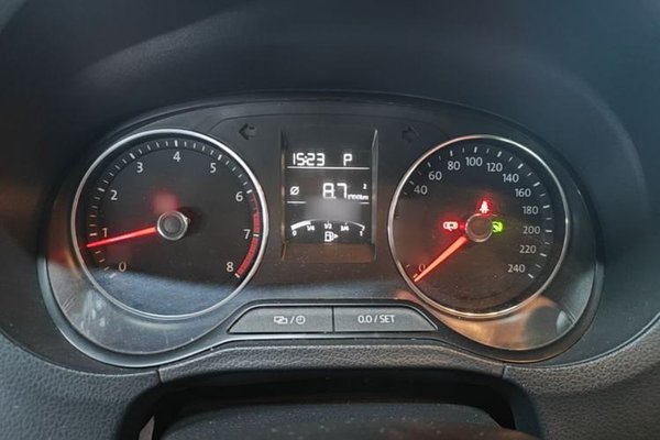 Volkswagen Polo 2016, 77400 км, за 6666 USD - фото 10