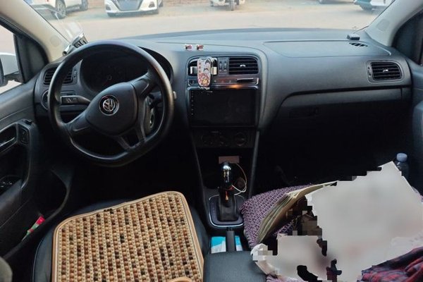 Volkswagen Polo 2018, 109000 км, за 5542 USD - фото 10