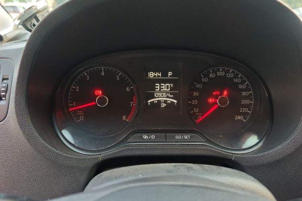 Volkswagen Polo 2018, 109000 км, за 5542 USD - фото 12