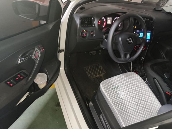 Volkswagen Polo 2018, 110800 км, за 6895 USD - фото 19