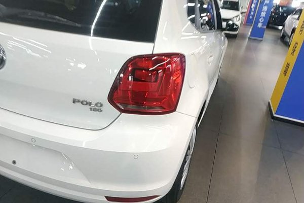 Volkswagen Polo 2018, 32100 км, за 9484 USD - фото 7