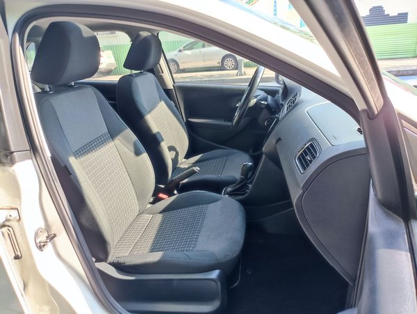 Volkswagen Polo 2018, 39900 км, за 7942 USD - фото 25
