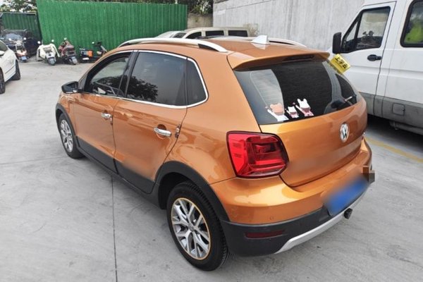 Volkswagen Polo 2018, 44800 км, за 7737 USD
