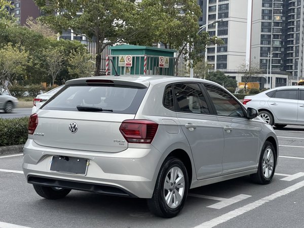 Volkswagen Polo 2019, 80200 км, за 8407 USD