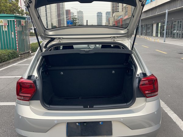 Volkswagen Polo 2019, 80200 км, за 8407 USD - фото 19