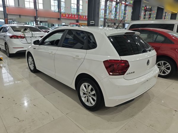 Volkswagen Polo 2019, 38700 км, за 9627 USD
