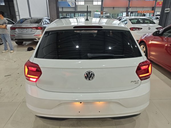 Volkswagen Polo 2019, 38700 км, за 9627 USD