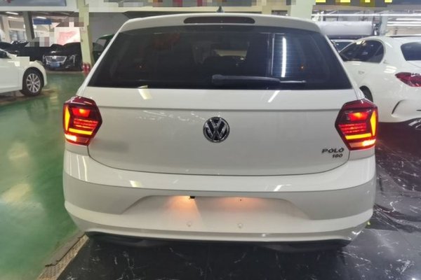 Volkswagen Polo 2019, 59000 км, за 9105 USD