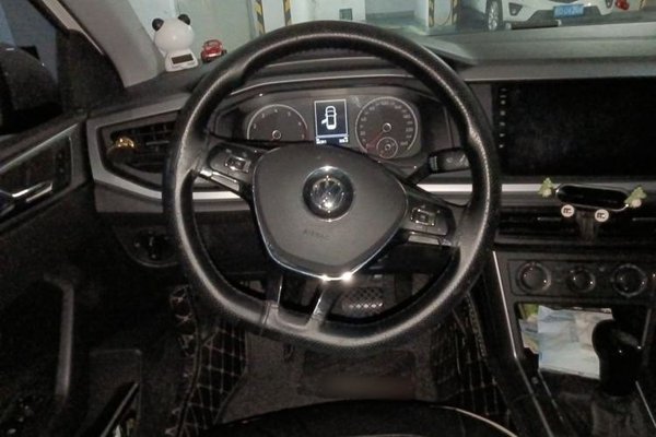Volkswagen Polo 2019, 66400 км, за 9099 USD - фото 9