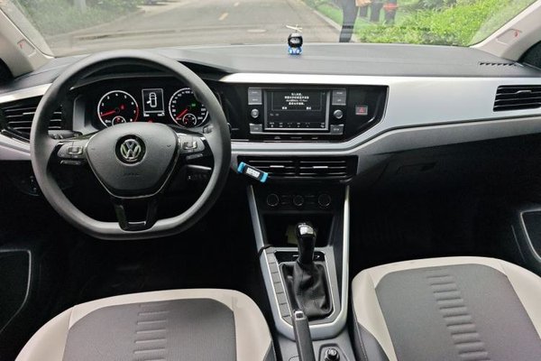 Volkswagen Polo 2019, 8400 км, за 8687 USD - фото 8