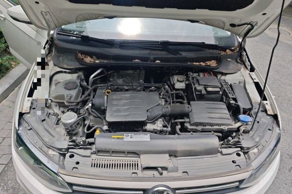 Volkswagen Polo 2019, 8400 км, за 8687 USD