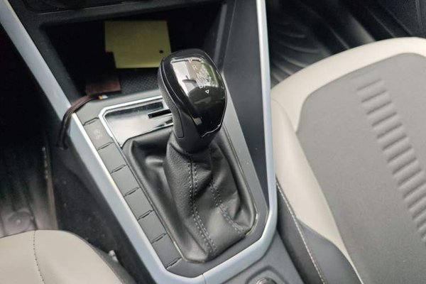 Volkswagen Polo 2019, 8400 км, за 8687 USD - фото 13