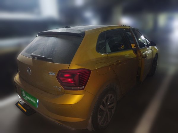 Volkswagen Polo 2019, 105000 км, за 8222 USD