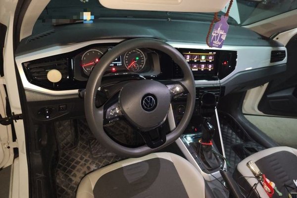 Volkswagen Polo 2021, 31700 км, за 10259 USD - фото 6