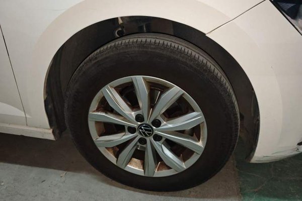 Volkswagen Polo 2021, 31700 км, за 10259 USD