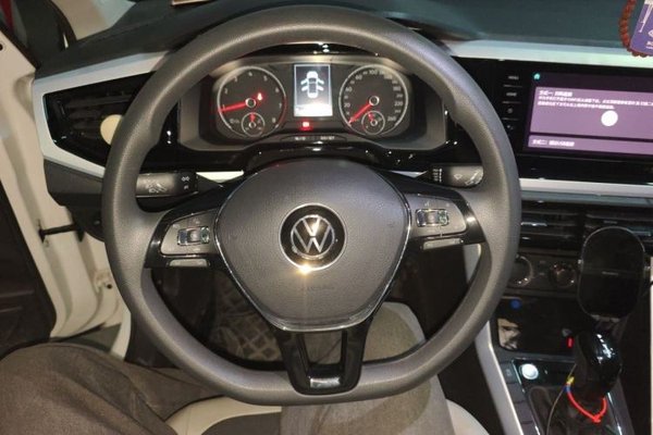 Volkswagen Polo 2021, 31700 км, за 10259 USD - фото 7