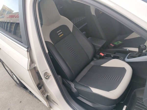 Volkswagen Polo 2021, 39400 км, за 10193 USD - фото 23