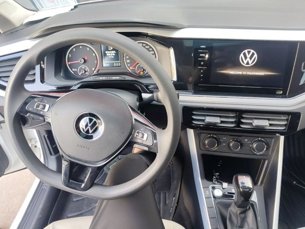 Volkswagen Polo 2021, 39400 км, за 10193 USD - фото 13