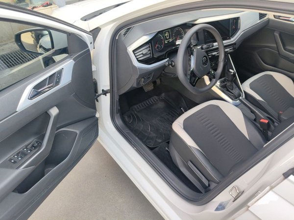 Volkswagen Polo 2021, 39400 км, за 10193 USD - фото 19