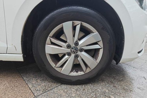 Volkswagen Polo 2021, 52900 км, за 9347 USD - фото 8