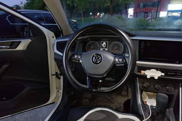 Volkswagen Polo 2021, 52900 км, за 9347 USD - фото 11