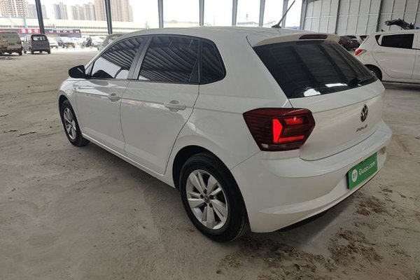 Volkswagen Polo 2023, 12800 км, за 10590 USD