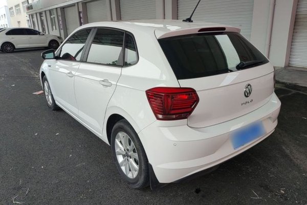 Volkswagen Polo 2023, 17100 км, за 11699 USD
