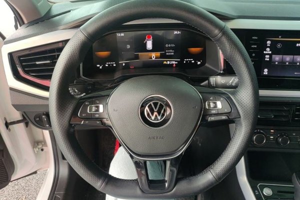 Volkswagen Polo 2023, 17100 км, за 11699 USD - фото 14