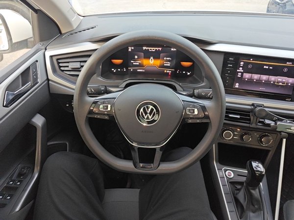 Volkswagen Polo 2023, 60000 км, за 10038 USD - фото 14