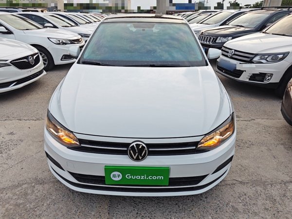Volkswagen Polo 2023, 60000 км, за 10038 USD