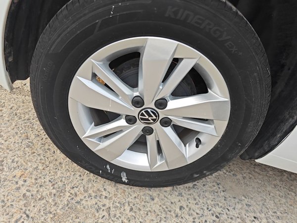 Volkswagen Polo 2023, 60000 км, за 10038 USD - фото 10