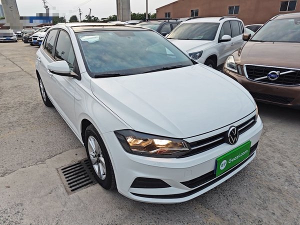 Volkswagen Polo 2023, 60000 км, за 10038 USD