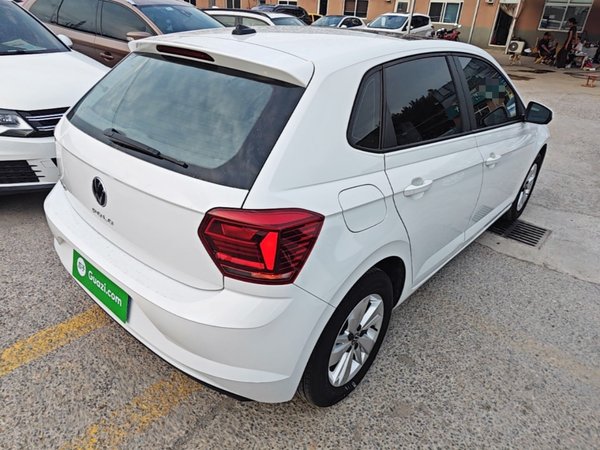 Volkswagen Polo 2023, 60000 км, за 10038 USD - фото 6