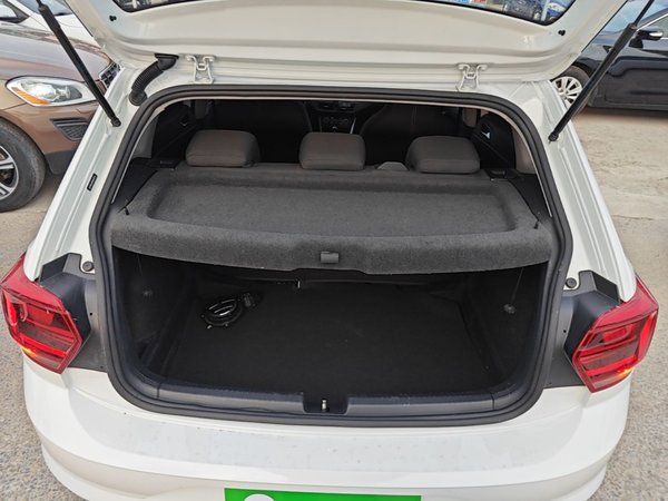 Volkswagen Polo 2023, 60000 км, за 10038 USD - фото 22