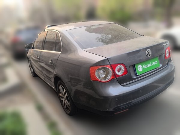 Volkswagen Sagitar 2010, 122700 км, за 2922 USD