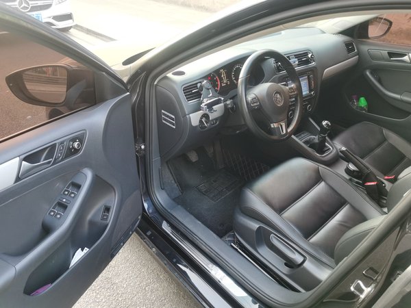 Volkswagen Sagitar 2014, 102000 км, за 5387 USD - фото 13