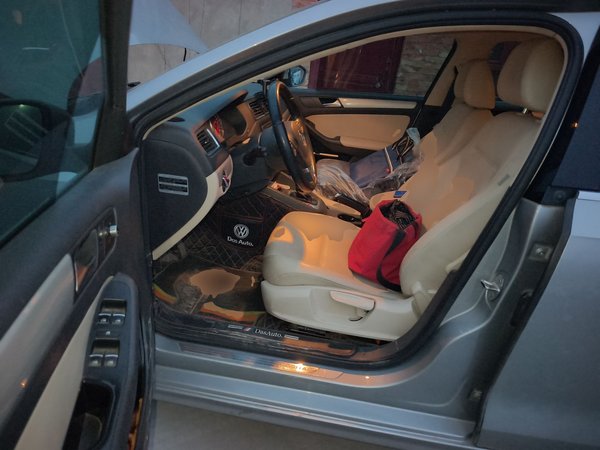 Volkswagen Sagitar 2014, 106600 км, за 5827 USD - фото 17