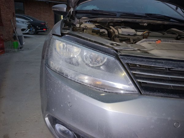 Volkswagen Sagitar 2014, 106600 км, за 5827 USD - фото 7