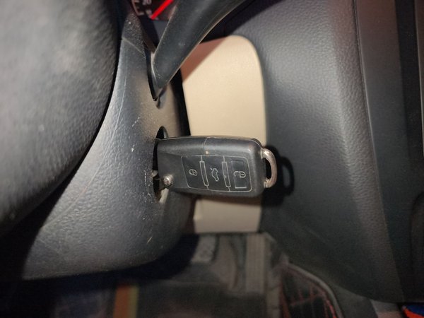 Volkswagen Sagitar 2014, 106600 км, за 5827 USD - фото 9