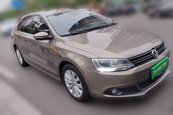 Volkswagen Sagitar 2014, 143300 км, за 4480 USD