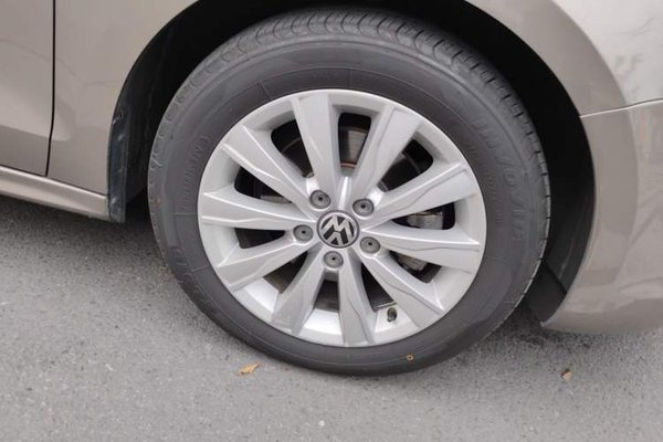 Volkswagen Sagitar 2014, 143300 км, за 4480 USD - фото 8