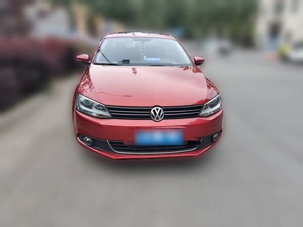 Volkswagen Sagitar 2014, 132300 км, за 4827 USD
