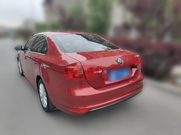 Volkswagen Sagitar 2014, 132300 км, за 4827 USD