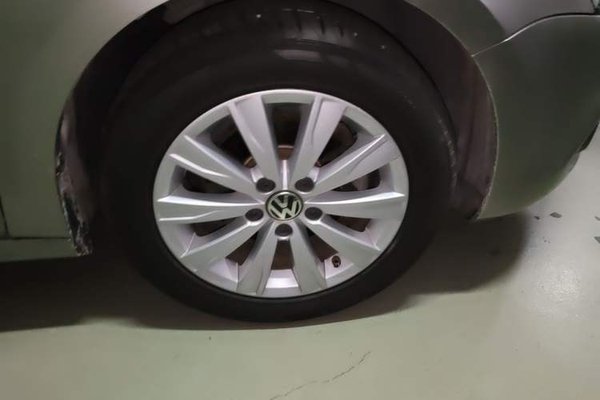 Volkswagen Sagitar 2014, 60000 км, за 7202 USD - фото 12