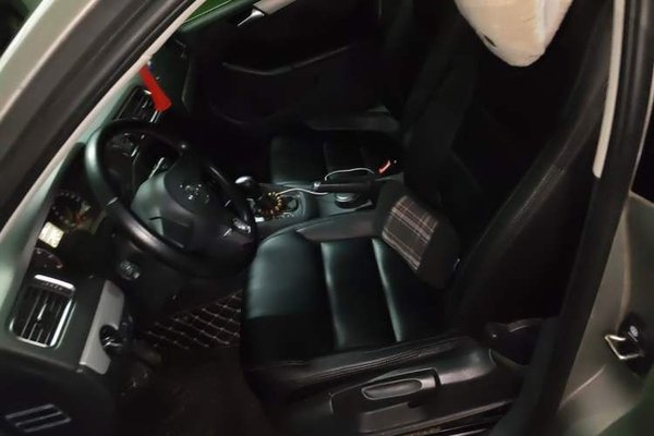 Volkswagen Sagitar 2014, 60000 км, за 7202 USD - фото 6