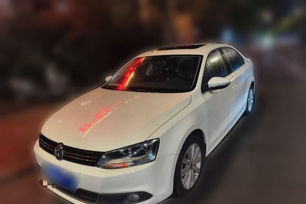 Volkswagen Sagitar · 2014 год