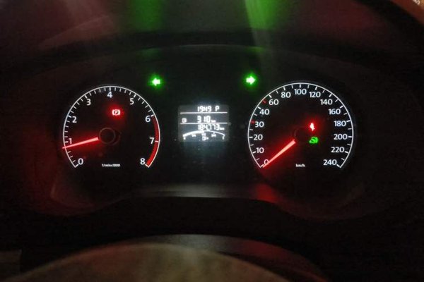 Volkswagen Sagitar 2014, 184700 км, за 4214 USD - фото 13