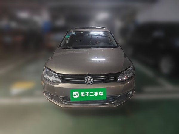 Volkswagen Sagitar 2014 1.6L Automatic Comfort Model, 2014 года