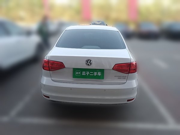 Volkswagen Sagitar 2015, 142700 км, за 6237 USD