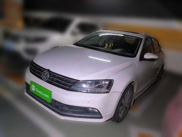 Volkswagen Sagitar · 2015 год